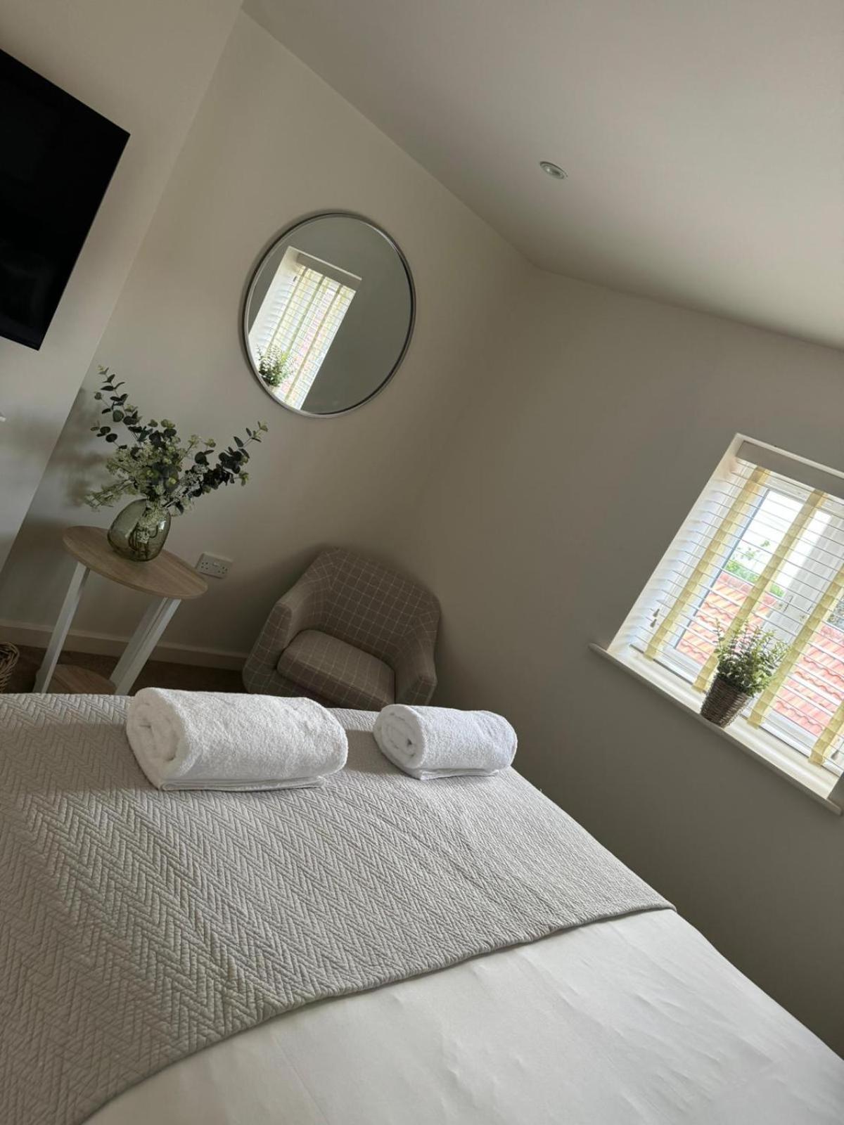 Chew View Luxury Apartment Keynsham Exterior foto